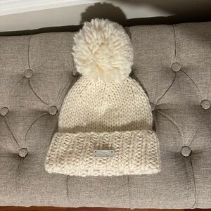 NEW The North Face Cream Knit Pom-Pom Hat